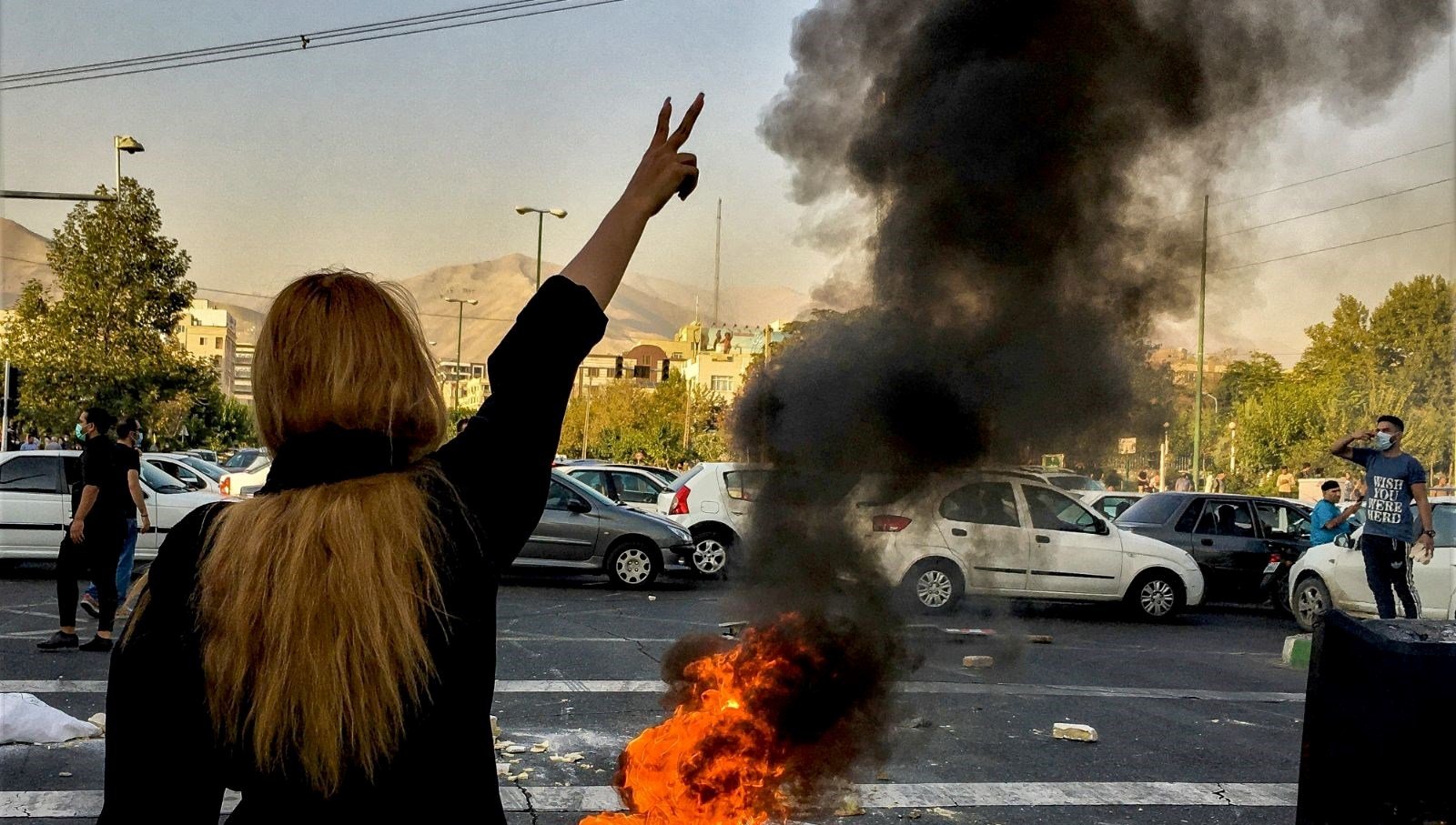 İran’da bir göstericiye daha idam cezası