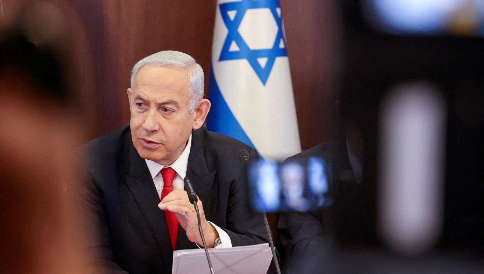 Netanyahu’ya çevirmenlik yapmayı reddetti