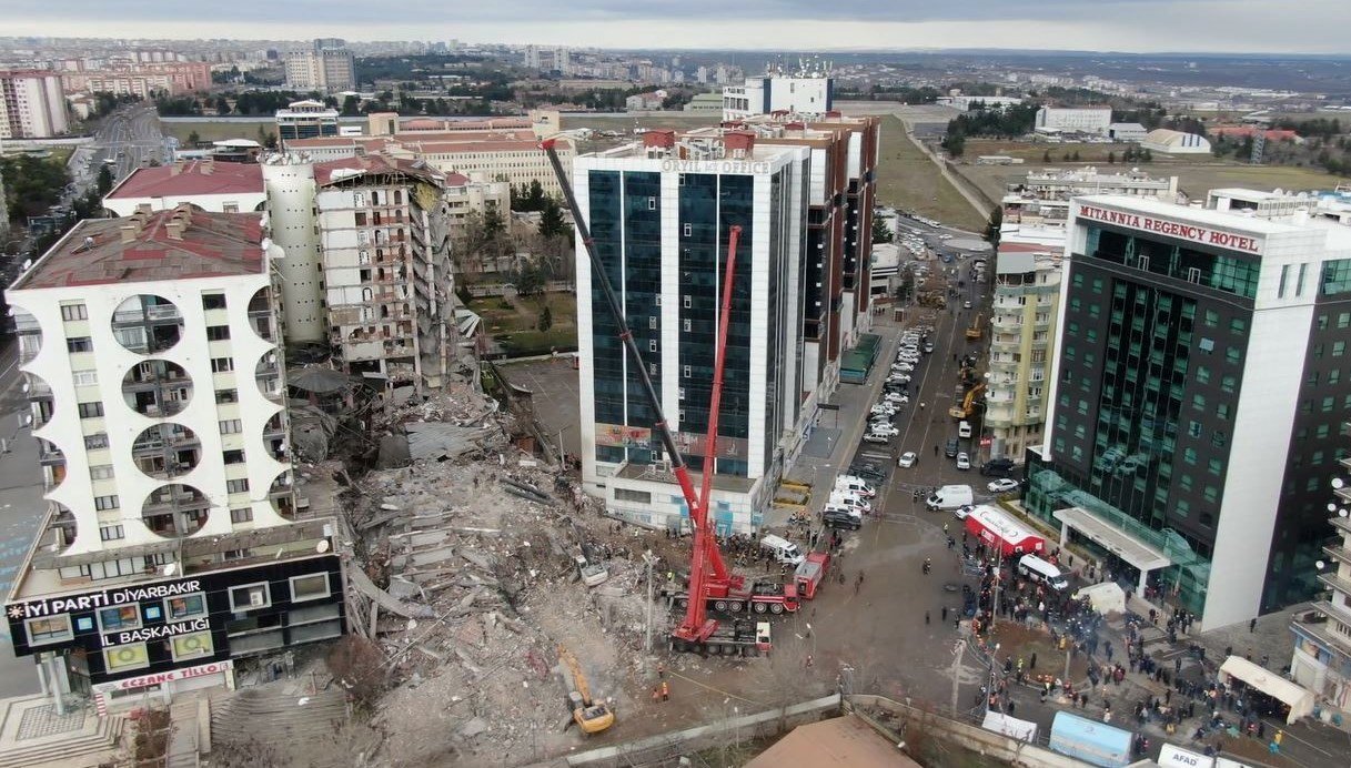 89 kişinin öldüğü Galeria Sitesi’nin arazisine “yeniden bina yapılsın” tartışması